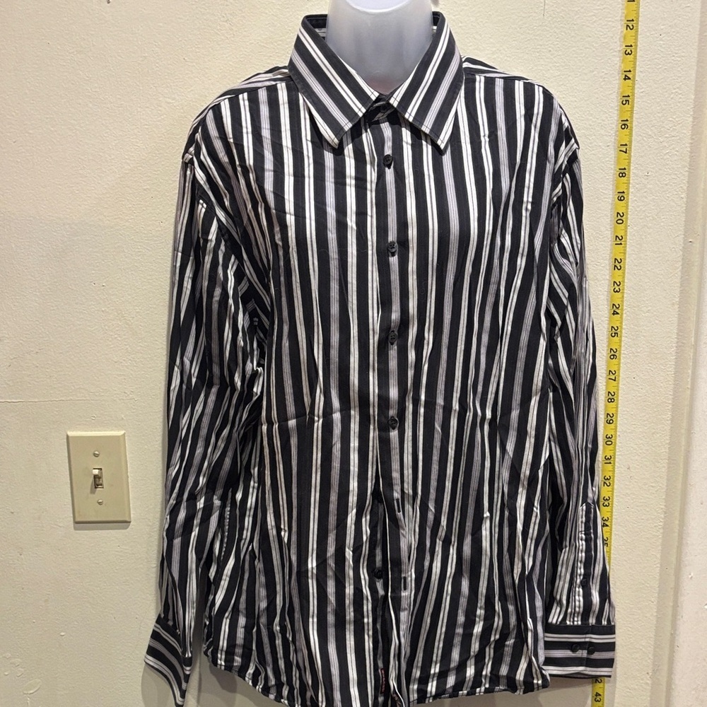 Report Collection Black and White Striped Shirt